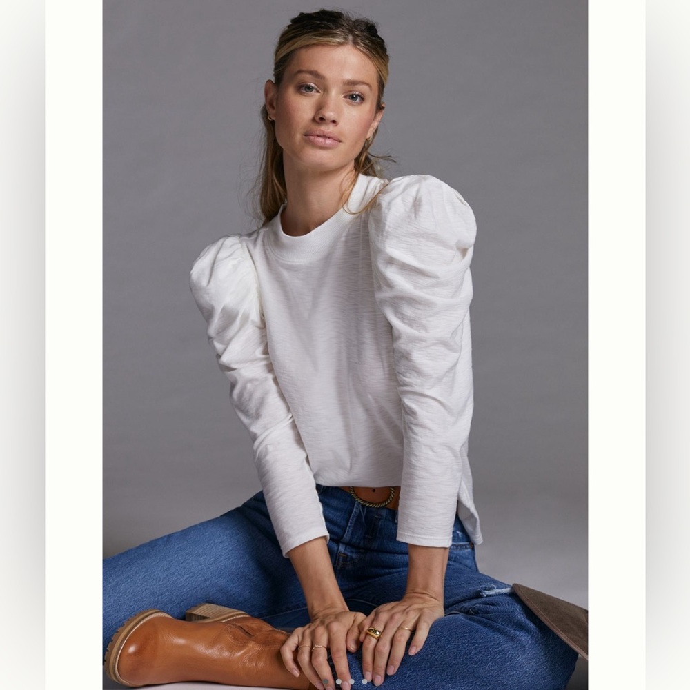 Women's White Puff-Sleeve Long-Sleeve Tee